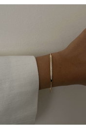 Heliophilia Silver Pulsera de Latón Dorado con Recubrimiento de Laca
